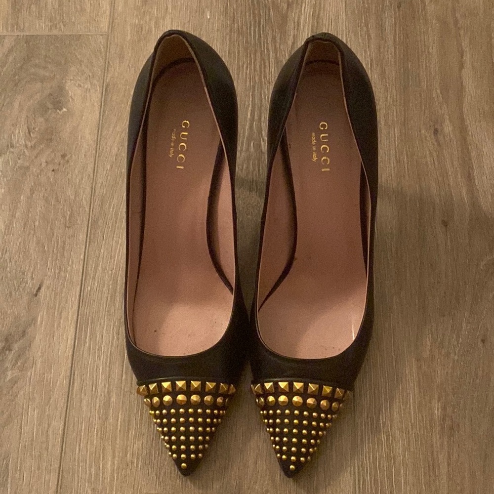 Gucci pumps